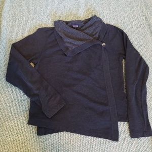 Patagonia navy asymmetrical cardagin